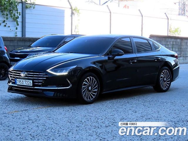 Hyundai Sonata 2023 — photo 1