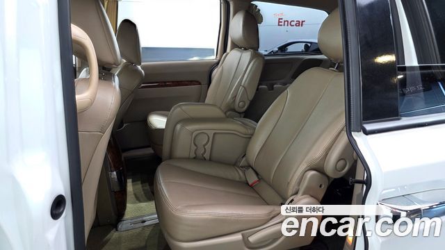 Kia Canival 2014 — photo 18