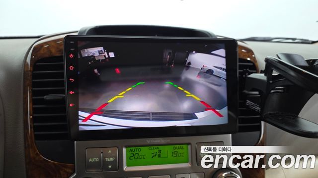 Kia Canival 2014 — photo 22
