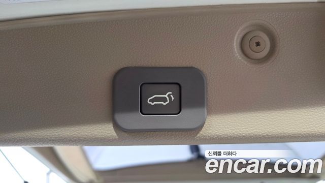 Kia Canival 2014 — photo 24
