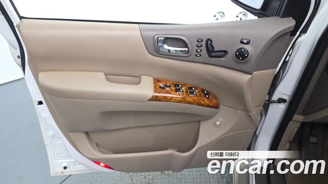 Kia Canival 2014 — photo 14