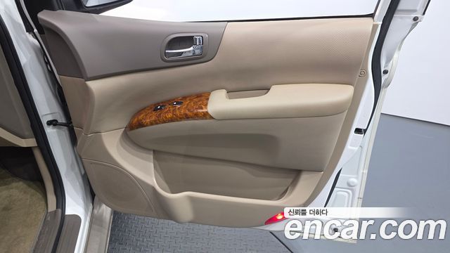 Kia Canival 2014 — photo 15