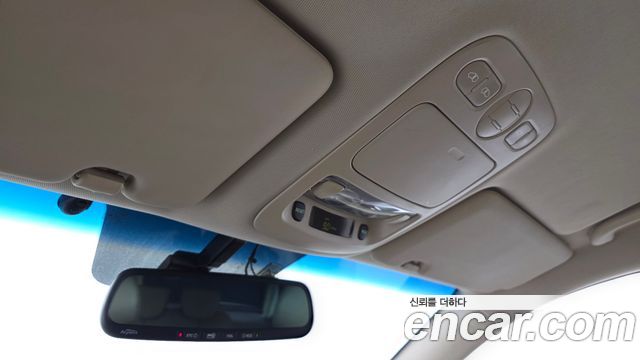Kia Canival 2014 — photo 29