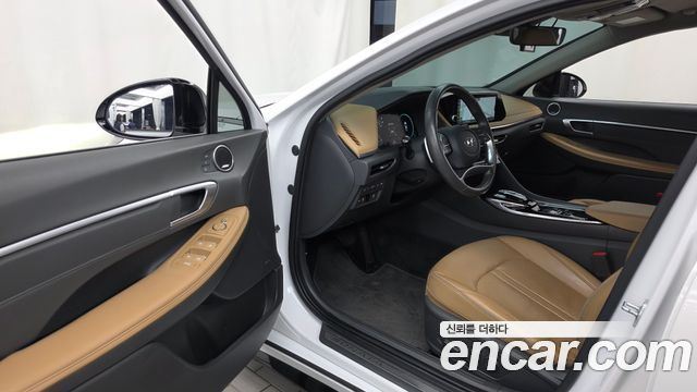 Hyundai Sonata 2022 — photo 13