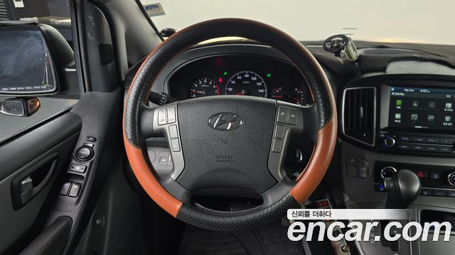 Hyundai Starex 2020 — photo 18