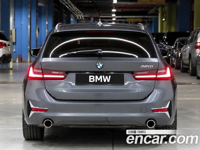 BMW 3-Series 2022 — photo 4