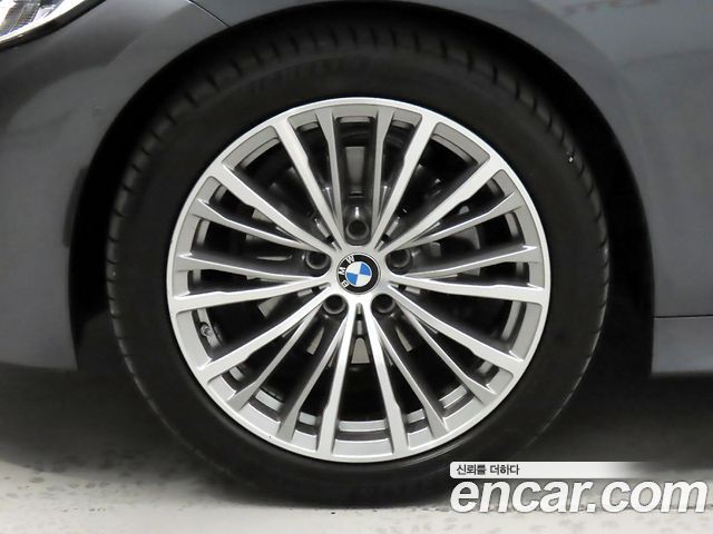BMW 3-Series 2022 — photo 5
