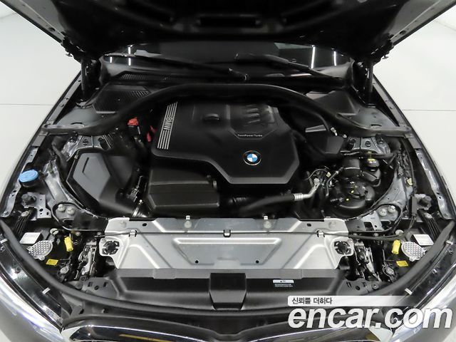 BMW 3-Series 2022 — photo 6