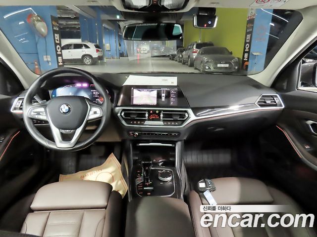 BMW 3-Series 2022 — photo 7
