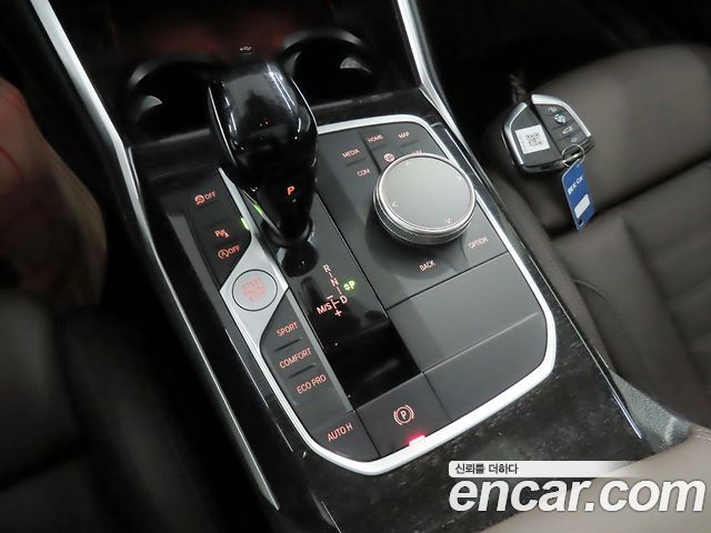 BMW 3-Series 2022 — photo 9