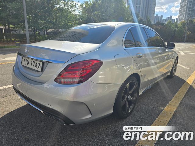 Mercedes-Benz C-Class 2016 — photo 12