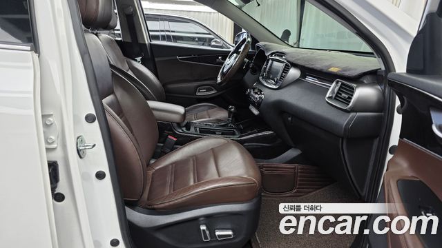 Kia Sorento 2016 — photo 11