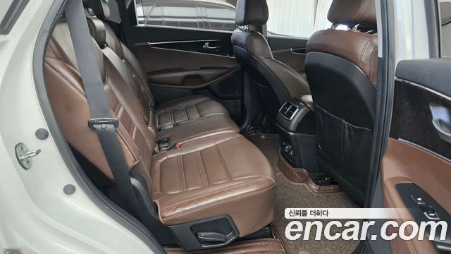Kia Sorento 2016 — photo 12