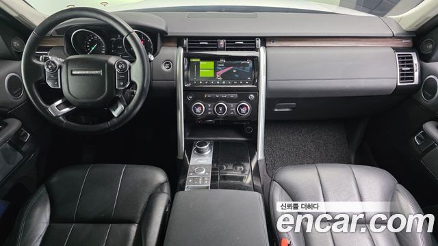 Land Rover Discovery 2017 — photo 7