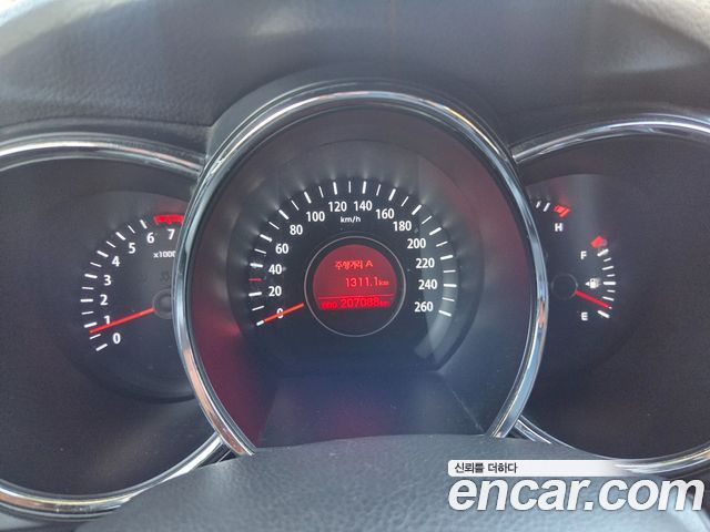 Kia K5 2012 — photo 11