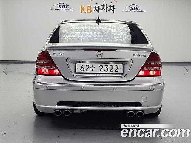 Mercedes-Benz C-Class 2002 — photo 3