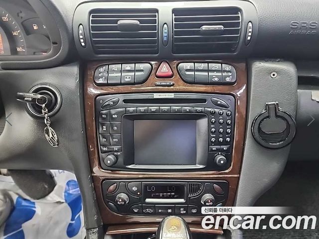 Mercedes-Benz C-Class 2002 — photo 10
