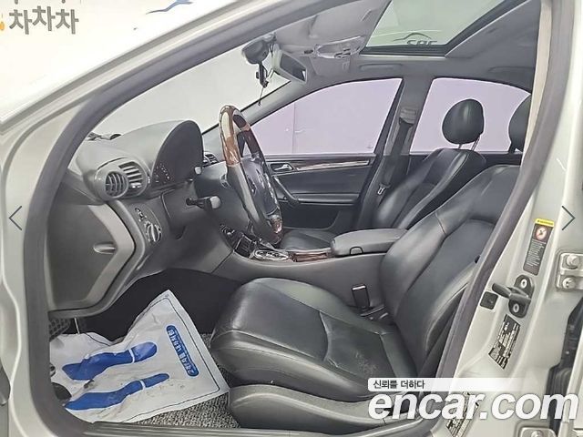 Mercedes-Benz C-Class 2002 — photo 11
