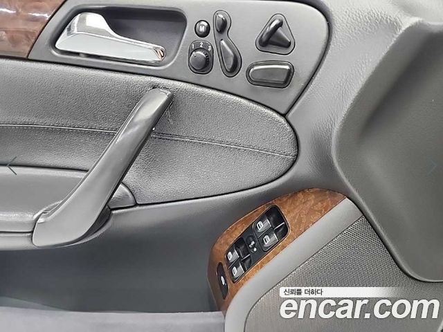 Mercedes-Benz C-Class 2002 — photo 14
