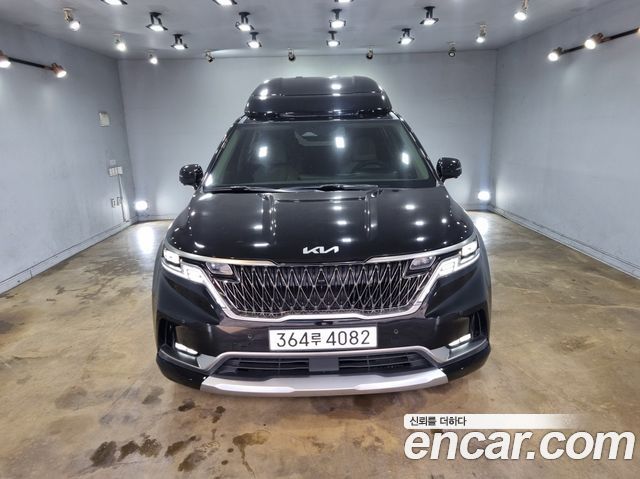 Kia Canival 2022 — photo 1