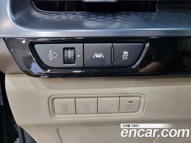 Kia Canival 2022 — photo 15