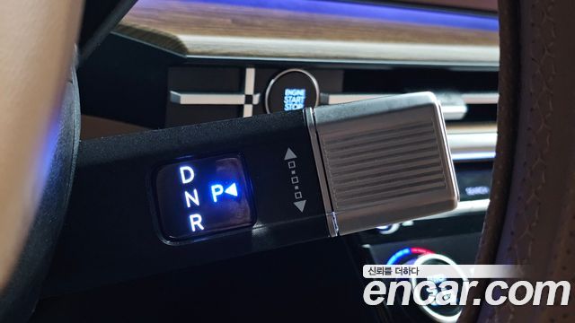 Hyundai Santafe 2025 — photo 12