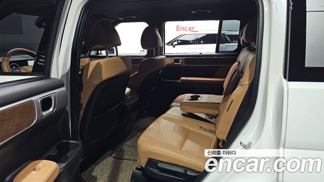 Hyundai Santafe 2025 — photo 17