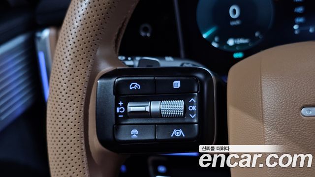 Hyundai Santafe 2025 — photo 23