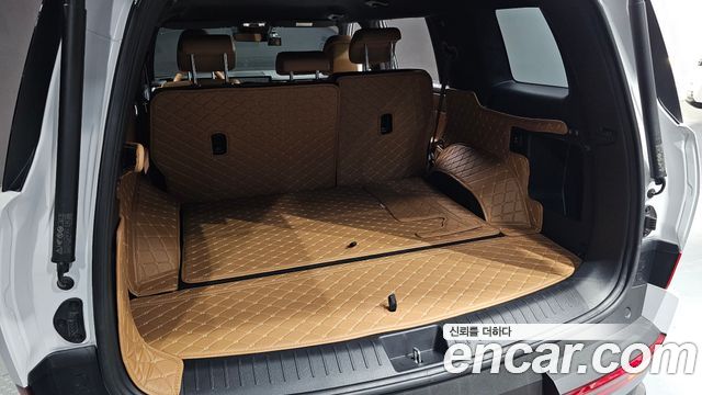 Hyundai Santafe 2025 — photo 31