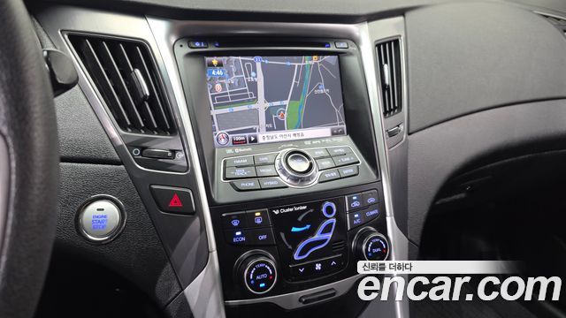 Hyundai Sonata 2012 — photo 14