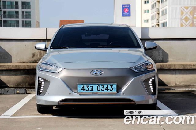 Hyundai Ioniq 2017 — photo 3