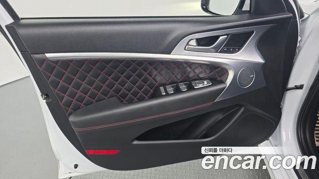 Genesis G70 2019 — photo 14