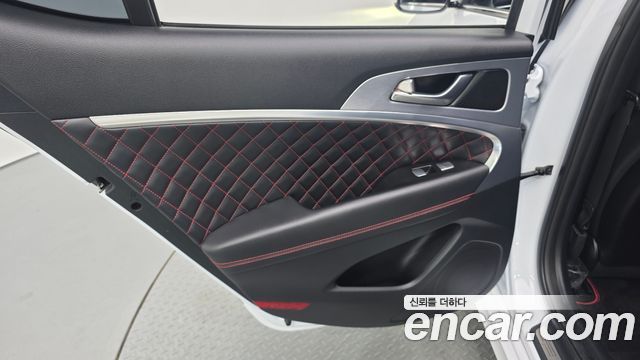 Genesis G70 2019 — photo 15