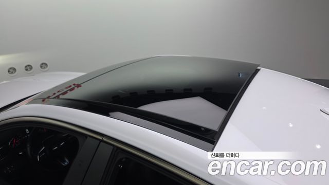 Genesis G70 2019 — photo 27