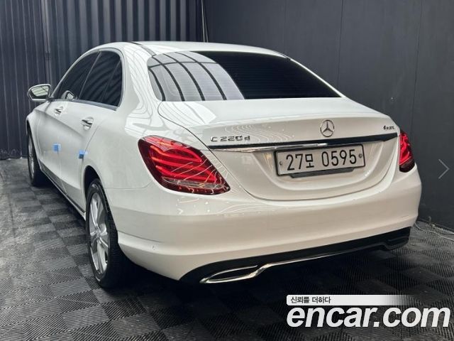 Mercedes-Benz C-Class 2016 — photo 4