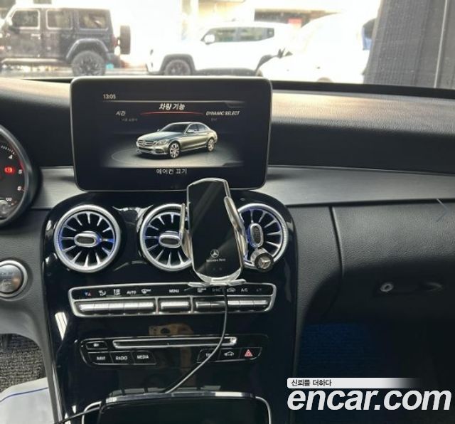 Mercedes-Benz C-Class 2016 — photo 9
