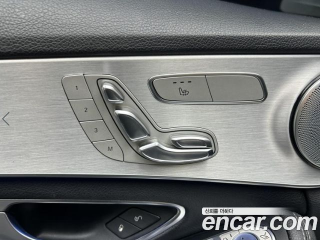 Mercedes-Benz C-Class 2016 — photo 11
