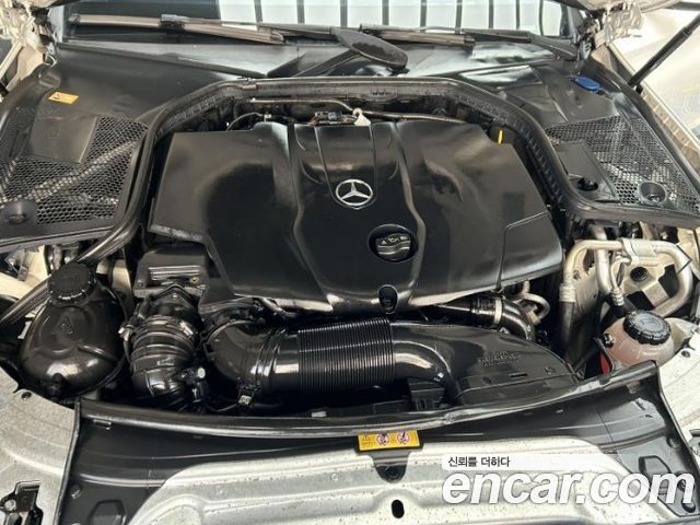 Mercedes-Benz C-Class 2016 — photo 17