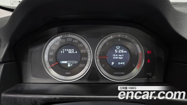 Volvo S80 2013 — photo 11