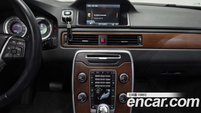 Volvo S80 2013 — photo 20