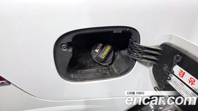 Volvo S80 2013 — photo 35