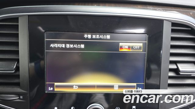 Renault Korea SM6 2016 — photo 17