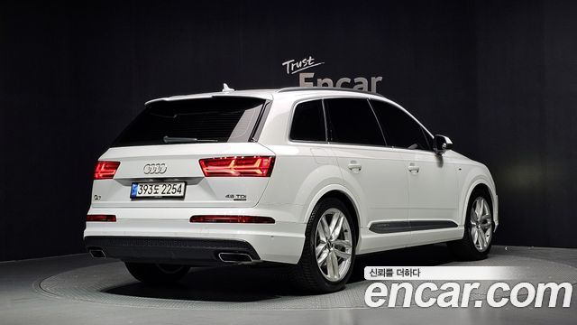 Audi Q7 2016 — photo 2