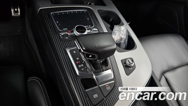 Audi Q7 2016 — photo 9