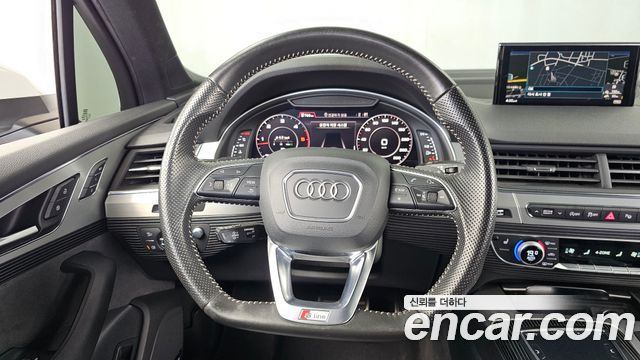 Audi Q7 2016 — photo 13