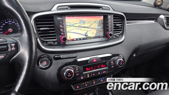 Kia Sorento 2015 — photo 19