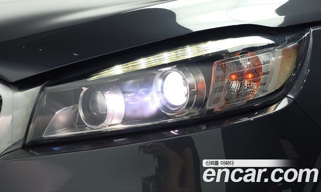 Kia Sorento 2015 — photo 8