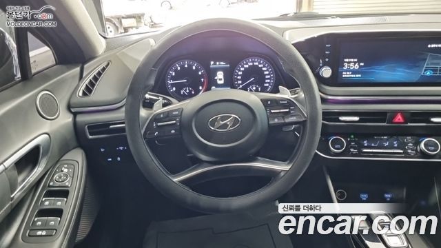 Hyundai Sonata 2022 — photo 12