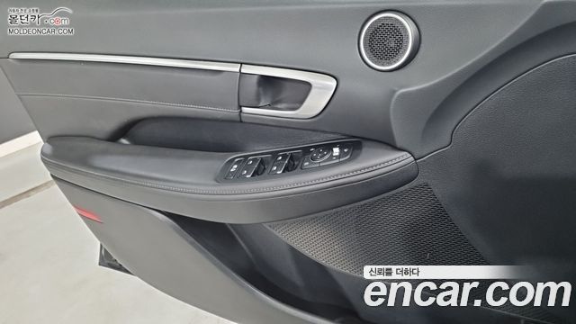 Hyundai Sonata 2022 — photo 17