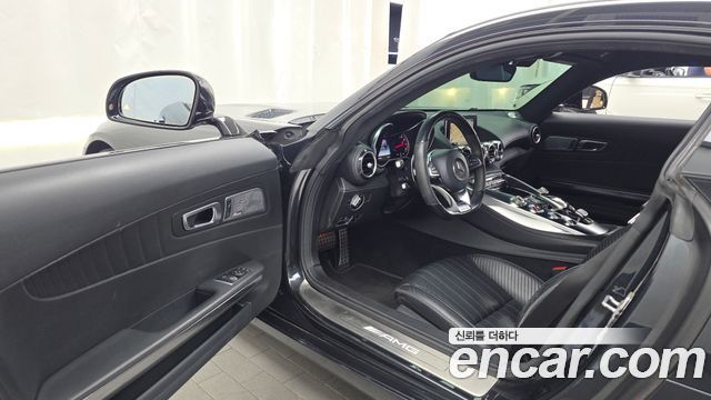 Mercedes-Benz AMG GT 2016 — photo 10